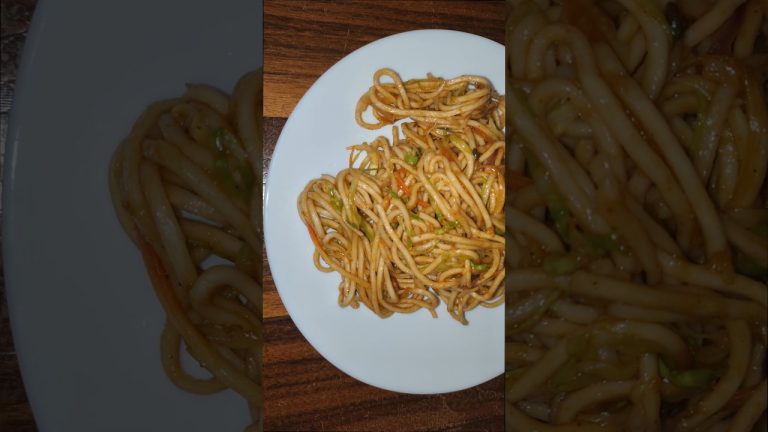 Ching's Hakka Noodles Recipe | Indo Chinese Hakka Noodles | Veg Hakka Noodles #shorts #youtubeshorts