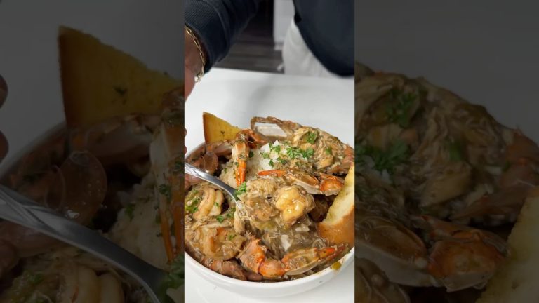 Seafood Gumbo #recipe #easyrecipe #seafood #gumbo #cooking #shorts #shortsvideo #shortsfeed #fyp