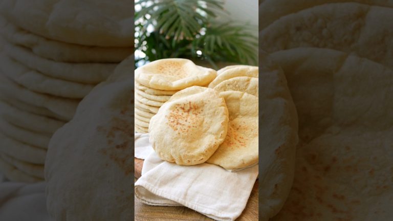 How To Make The Perfect Pita Bread #Shorts