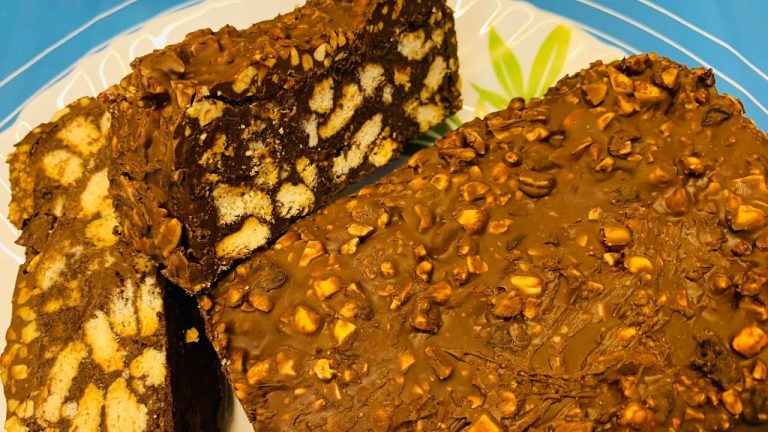 CHRISTMAS TRENDING DESSERT RECIPE!/CHOCOLATE DESSERT/DELICIOUS DESSERT!/@Easyandtastyfoodrecipes