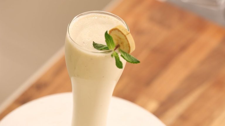 Banana Smoothie Curd | Sanjeev Kapoor Khazana