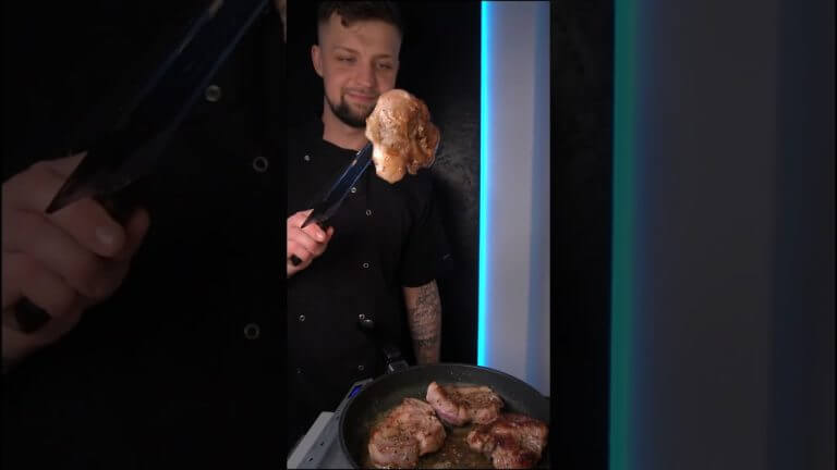 wiesz jak zrobić w domku karkówkę, żeby była absolutnie mientka ? 😂 #karkówka #jedzenie #przepis