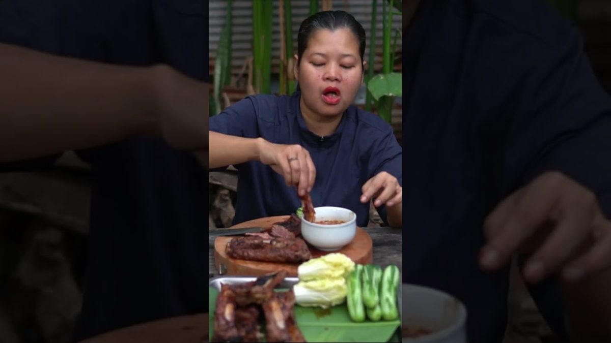 Cow ribs grill #shorts #mukbang #cookingandeatingshow #cookingchannel #food #eatshow #foodshow