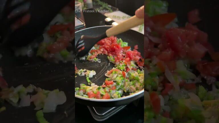 Desi Pasta 🍝💜… #pasta #pastalover #pastarecipes  #pastarecipe #tomatopasta #whitesaucepasta #snack