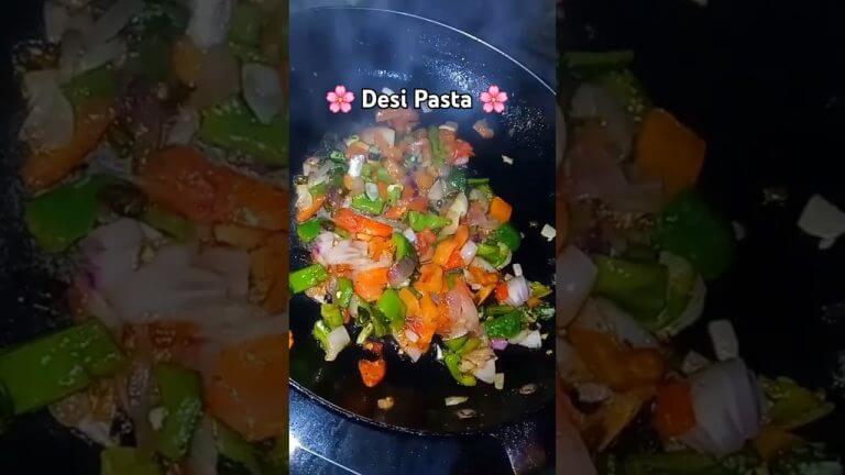 Desi Pasta🍝💜#pasta#pastalover#pastarecipes#pasta#tomatopasta#whitesaucepasta#snack#trending #foodie