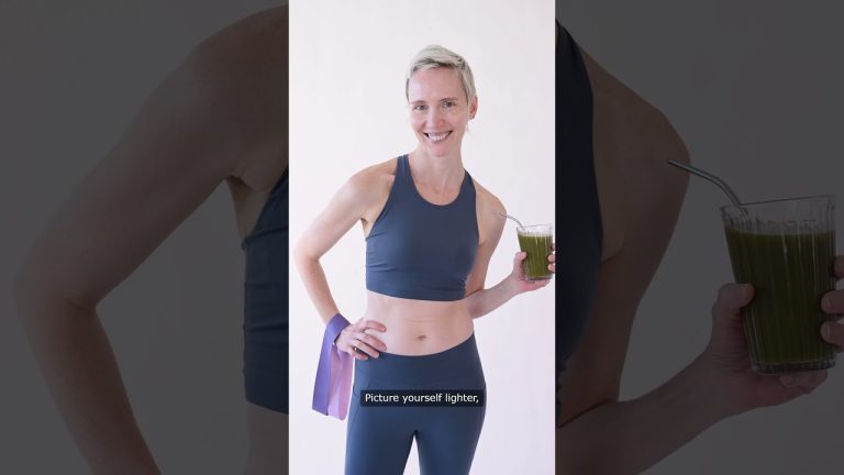 Top Nutritionist Shares Her Favorite Smoothie Recipe for Weight Loss #shorts