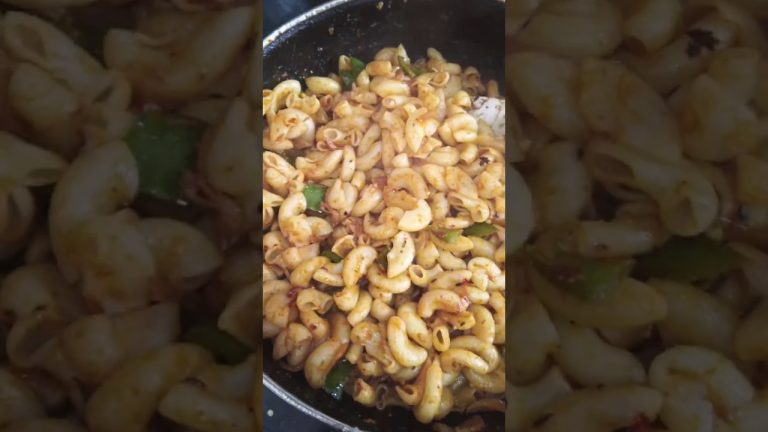 Pasta #pasta #redsaucepastarecipe #youtubeshorts #shorts #trending #trendingshorts #ytshort  #food