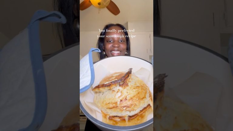 Yall want the recipe 👀 #sourdough #fermentedfood #sourdoughbread #sourdoughbaking