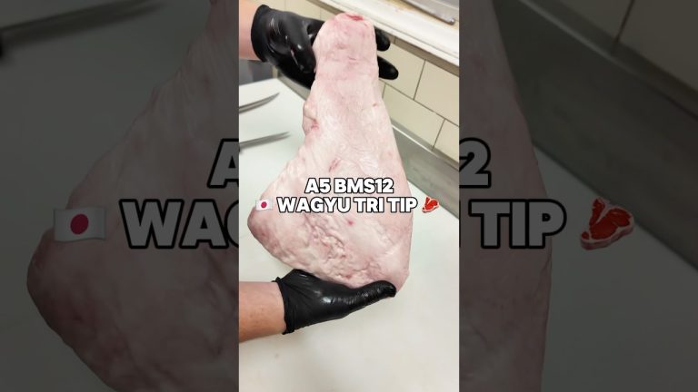 🤔 Have you ever seen a Tri Tip like this?! #wagyusteak