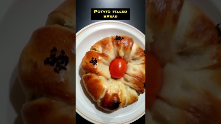 Potatoes filled bread #bread #breadrecipe #breadrecipes #breadrolls #breadsnacks #potato #potatoes