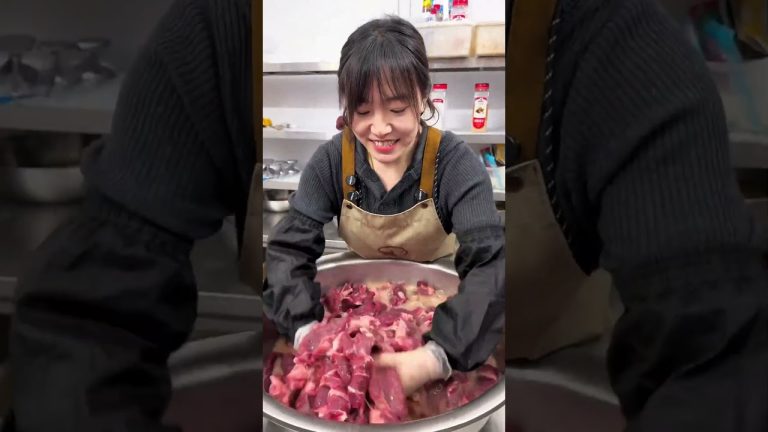 Street Vendor's Insane Way of Cooking Steak & Pasta