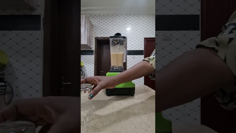 Healthy Smootie To Take after unhealthy Eating This Season.