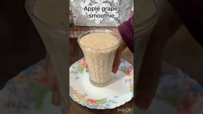 “A Burst of Freshness: Apple & Grape Smoothie” #shorts #ytshorts #smoothie #viral #weightloss #grape