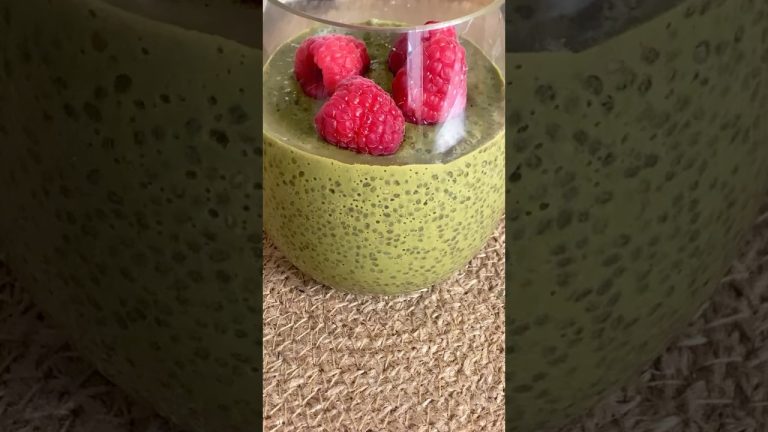 HEALTHY CHIA PUDDING! Recipe In Description