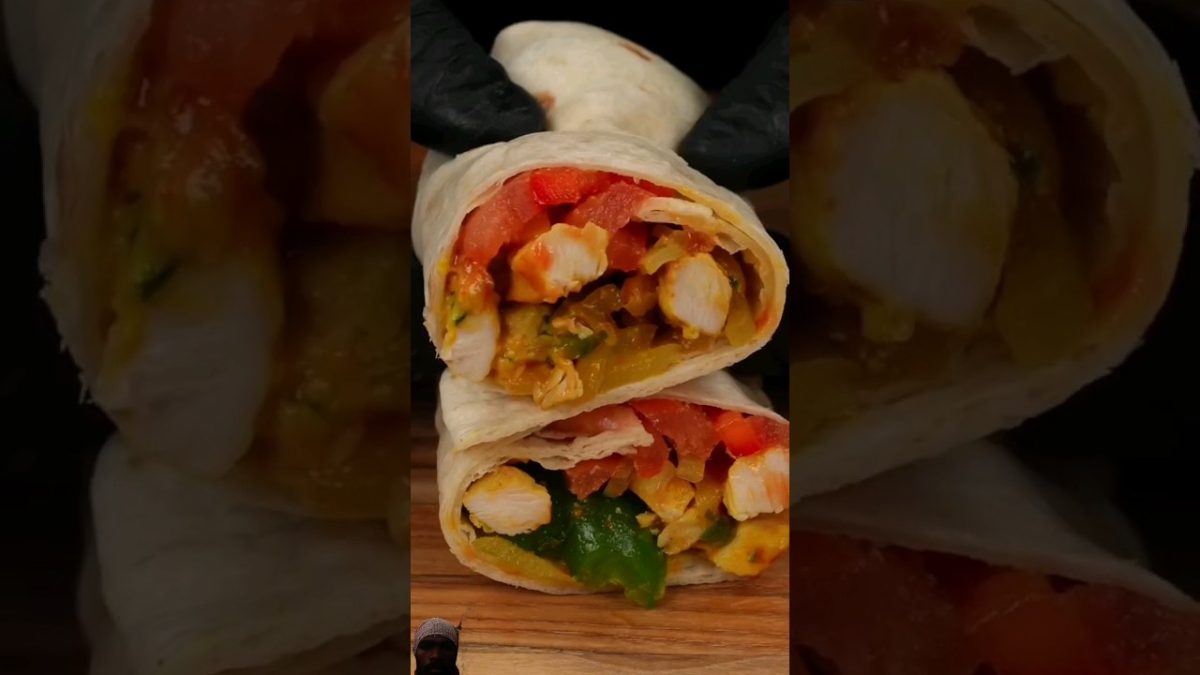 #chicken #recipe Chicken Roll 🌮🌯🌯🍗🥩 #shorts