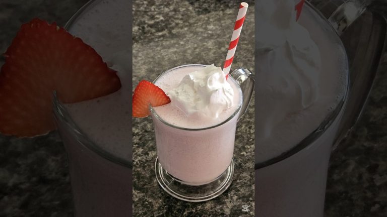 🍓🍦Strawberry Shake Delight!🥤✨#shorts #asmrsounds #trending #asmr #strawberryshake