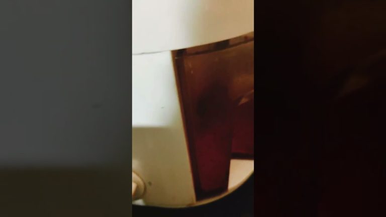 Making carrot beetroot juice at home #cooking #food #juhikirasoi #shorts