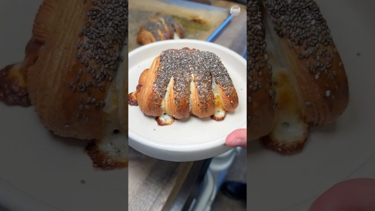 Green Chile Pork and Asadero Cheese Croissants 🤤