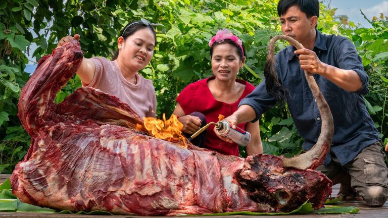 Epic Beef Bone Feast: Nhor Leaf Soup & Chili BBQ Ribs Will Blow Your Mind!