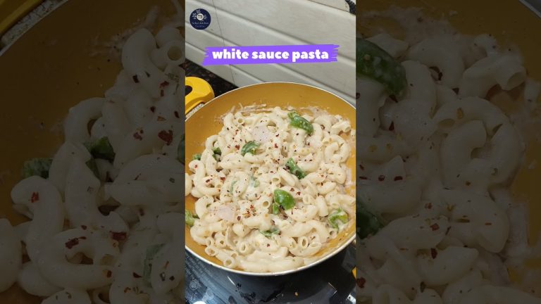 White sauce pasta recipe | PASTA IN WHITE SAUCE #pasta #food #ytshorts #shorts #whitesaucepasta