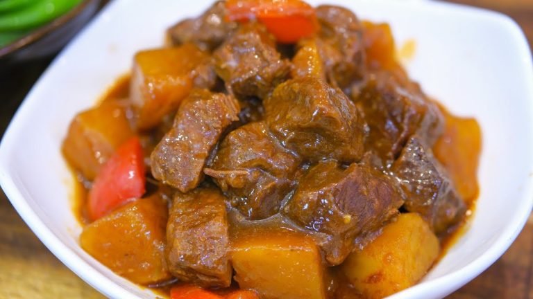 Perfect Winter Recipe – Melt in Your Mouth Tender Braised Beef with Potatoes