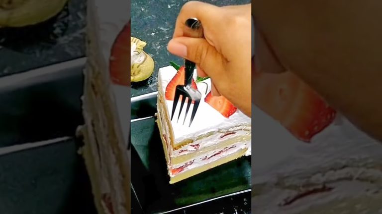 Cake dessert recipes #shorts #strawberrycake #cheesecake