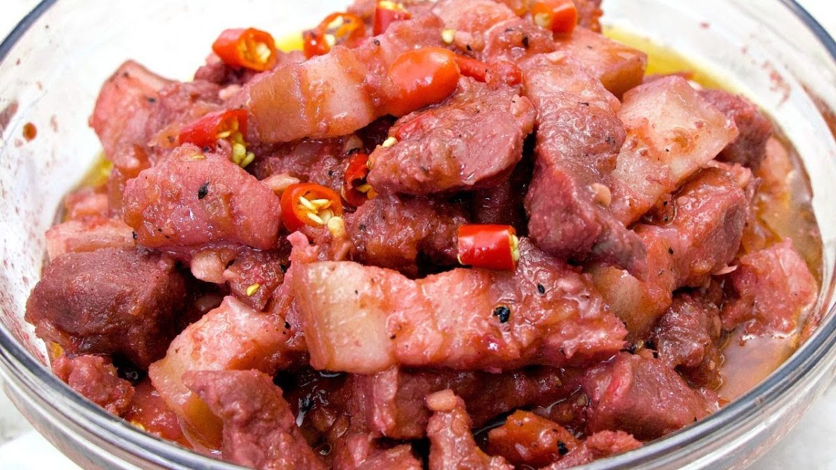 BEST PORK BINAGOONGAN RECIPE | HOW TO COOK BINAGOONGANG BABOY | EASY FILIPINO RECIPE