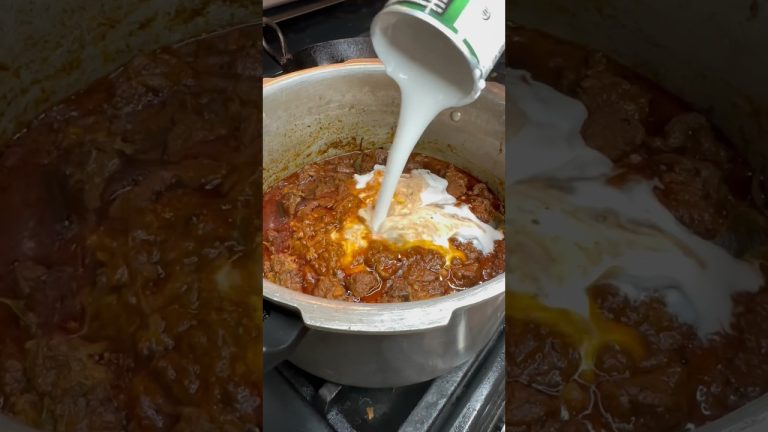 Beef stew with coconut milk (easy recipe)  @joyinrecipes #shorts #beefstew #subscribe