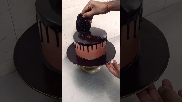 Chocolate Cake Decoration | chocolate cake recipe #shorts #viralvideo #ytshorts #shortsfeed #cake