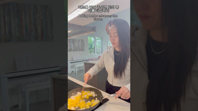 스파게티 스쿼시? 이렇게 쉬운데 맛도 최고! 국수호박 | Healthy & Easy Spaghetti Squash Recipe #shorts #foodie #cooking