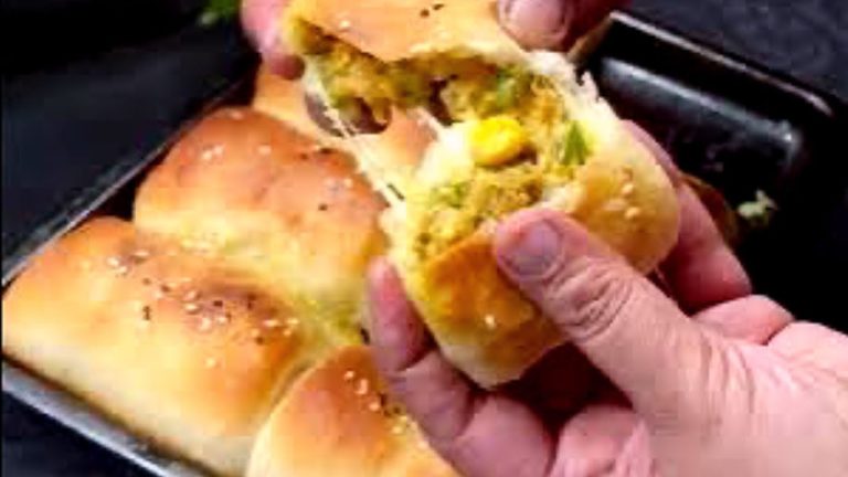 Enjoy this super soft stuffed bread 🥖 | dinner roll recipe | pizza bread rolls | bread rolls |