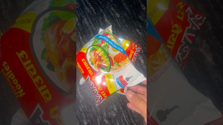 Rara noodles 🤤#shorts #rara #foodienitu