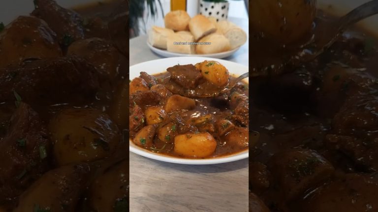 Absolutely delicious Beef and mushroom stew 😋 #shorts