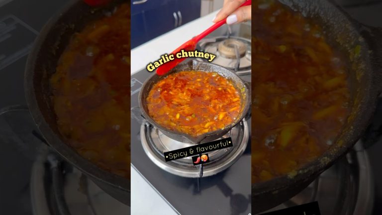 Spicy & Flavourful Garlic Chutney Recipe #garlicchutney #lehsunchutney #foodie