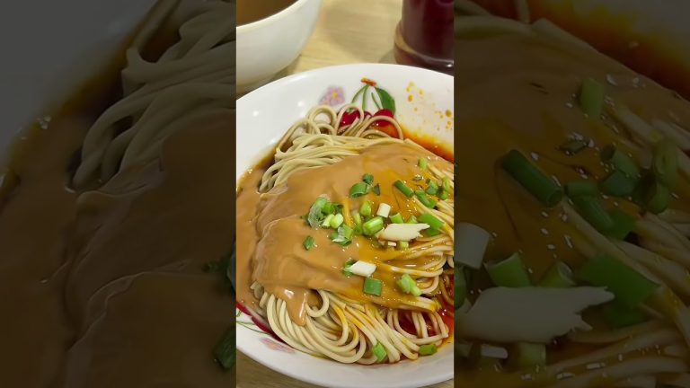 los Tallarines con salsa de cacahuetes, la receta mas sencilla en China, solo por 1 eurito