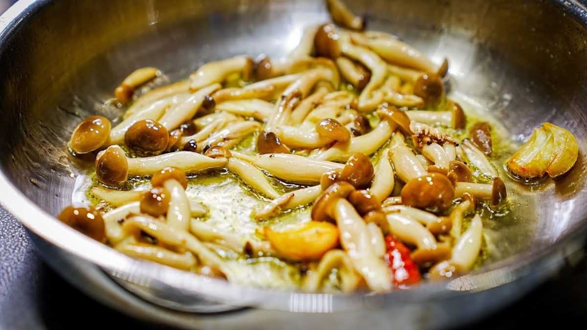 【つゆだく和風きのこパスタ】これがミシュラン店シェフ思い出の喫茶店料理