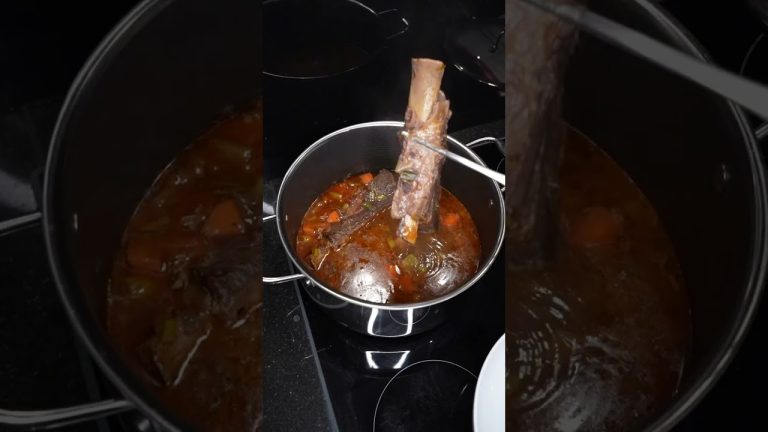 Pulled Beef Short-Ribs Pasta  #food #shorts #cooking  #foodie #chef #recipe