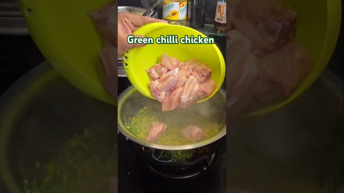 Andhra green chilli chicken #shortsfeed #chicken #foodie #food #recipe #andhrafoods