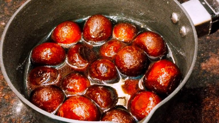 How To Make Instant Gulab Jamun! Instant Gulab Jamun! Bread Gulab Jamun Recipe
