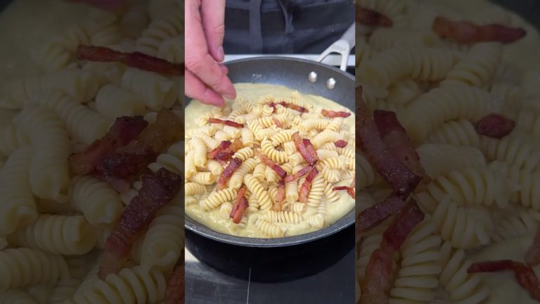 PASTA WITH ARTICHOKE CREAM AND PANCETTA🥬🥓Creamy and crispy!