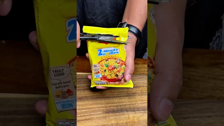 Viral Recipe Aglio e olio Maggi ASMRCooking #food #shorts #cooking #maggi #indianasmrworld #asmr