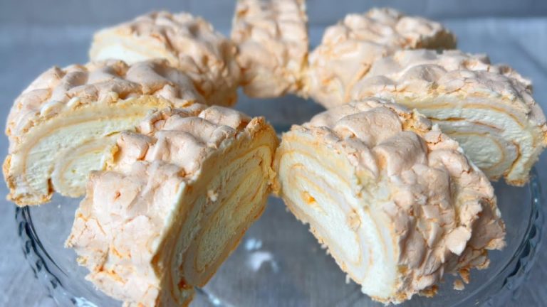 MERINGUE ROLL RECIPE – Soft, Fluffy, and Irresistibly Sweet!
