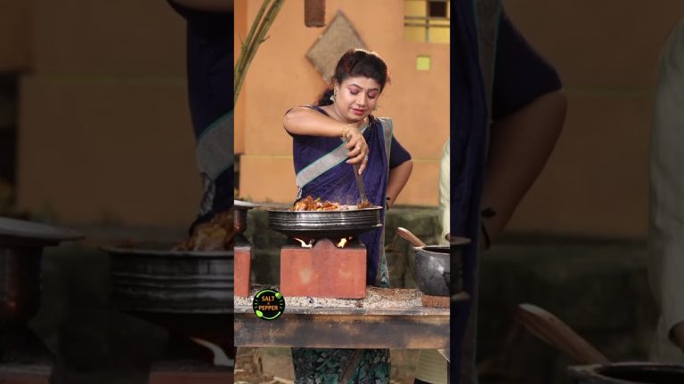 ഇത് പെരട്ടല്ലേ, ഇതെങ്ങനെ കറിയാകും? #therealtasteofkerala #beefkizhiparotta #kizhiparotta
