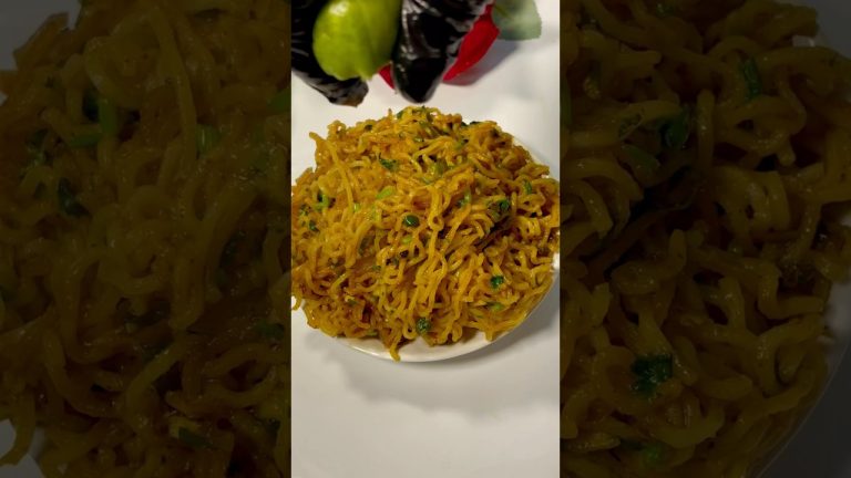 Lemon Garlic Maggi 🍋🧄🍜 #shorts #maggi #maggie #maggirecipe #maggirecipes #noodles #maggierecipe