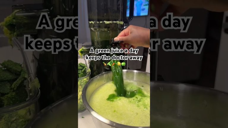 it’s an everyday thing 😋 #health #juicing #juicingrecipes #greenjuice  #dayinthelife #healing #love