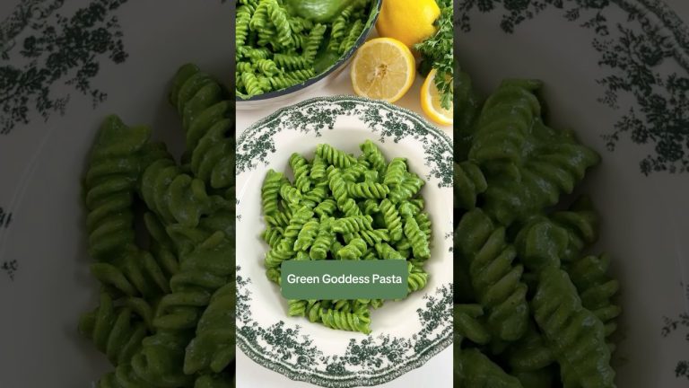 Green Goddess Pasta – veganes Rezept mit Spinat & weißen Bohnen 🥬 🍋 | REWE Deine Küche