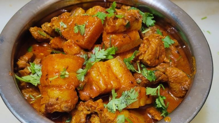 इस तरीके से फर्क करी बनाओगे तो 5 स्टार होटल के जैसी बन जाएगा | Pork Curry New Recipe | Chef Gopi