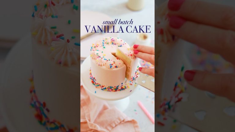 My fav small batch vanilla cake recipe that serves 2-4 people 🥰 recipe at sugarandsparrow.com #cake