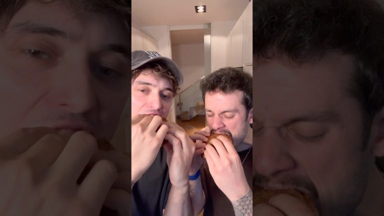 3 Peynirli BBQ Tavuk Sandviç Tarifi 💯 – EMİR ELİDEMİR w/@orkunisitmak #shorts #sandviç #tarif