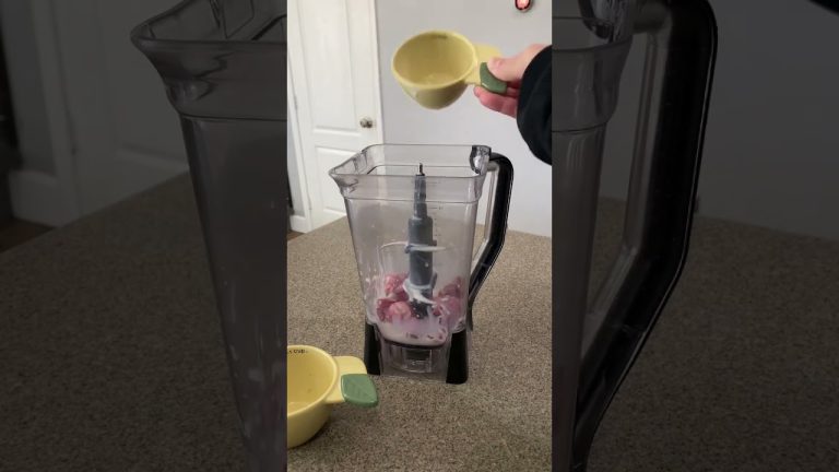 Strawberry Banana Oat Smoothie Easy n Quick #smoothierecipesforweightloss #smoothierecipes #yummy